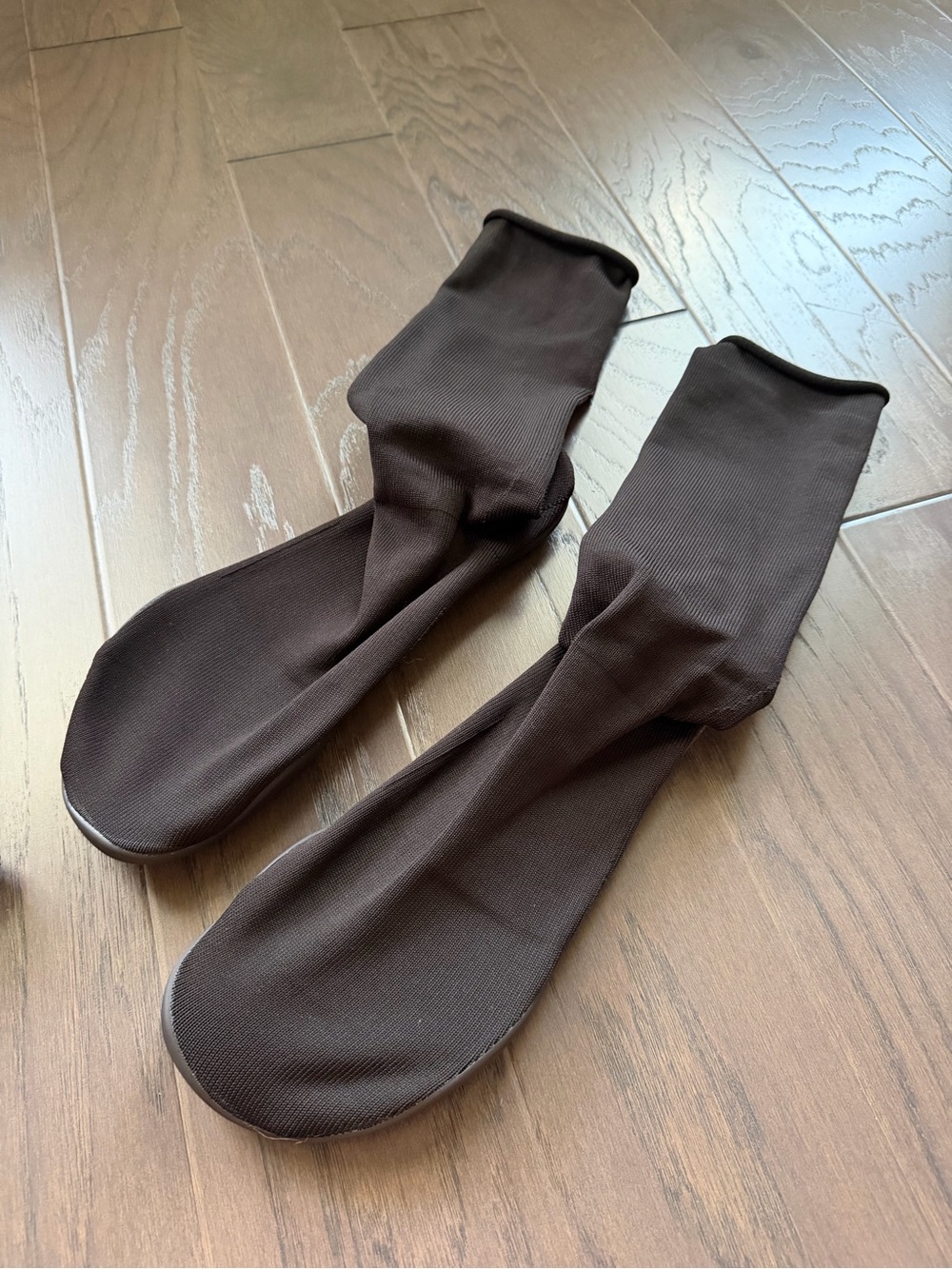 YZY Pod Black sneakers